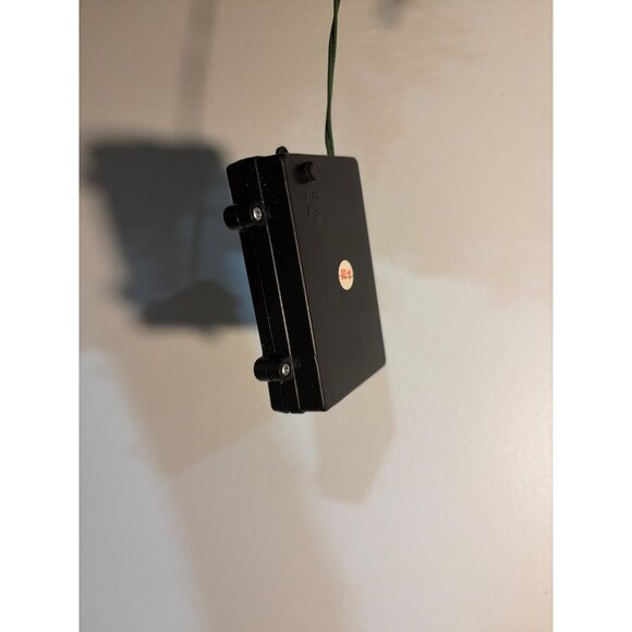 Lighted Nativity Christmas Wreath Velvet Accents Storage Bag Hammacher Schlemmer - Picture 11 of 13